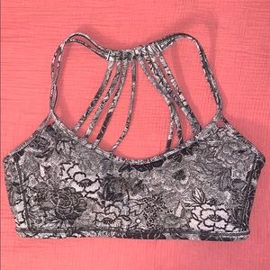 LULULEMON free to be wild sports bra with pads